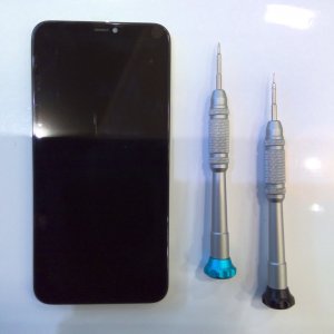 iPhone11ProMaxパネル交換