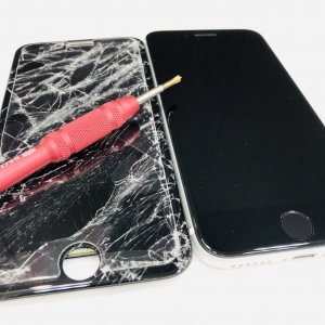 iPhoneSE2 液晶交換修理