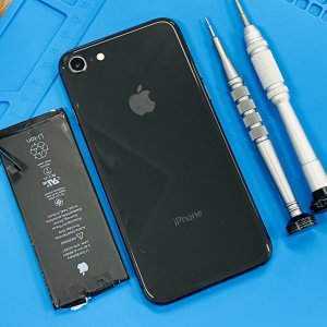 iPhone8 バッテリー交換修理