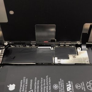 iPhoneSE2 水没修理