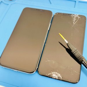 iPhoneXS 液晶交換修理