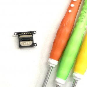 iPhone8Plus 近接センサー交換