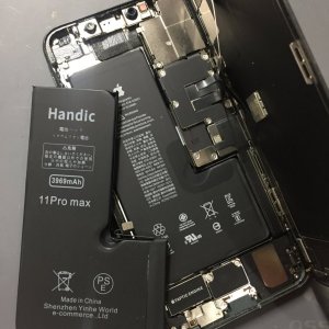 iPhone11ProMAX バッテリー交換