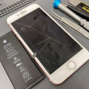 iPhone8 バッテリー交換