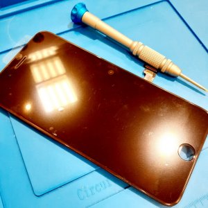 iPhone8プラス 液晶交換