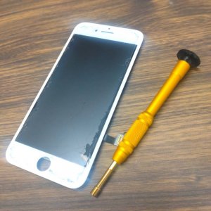iPhone7パネル交換修理