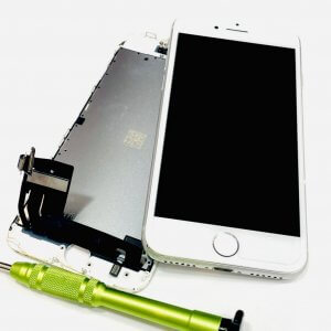 iPhone8 液晶交換修理