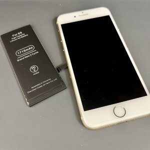 iPhone 6s バッテリー交換