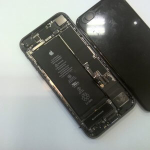 iPhone8 バッテリー交換