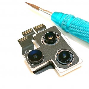 iPhone11Pro アウトカメラ修理