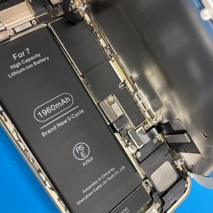 iPhone7 バッテリー交換