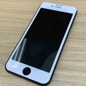iPhone8 バッテリー交換 強化ガラス張り替え