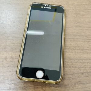 iPhone7 強化ガラス貼付け