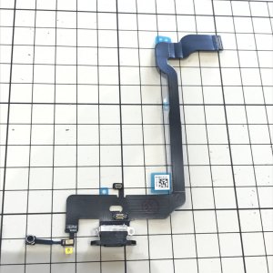 iPhoneXS ライトニング交換