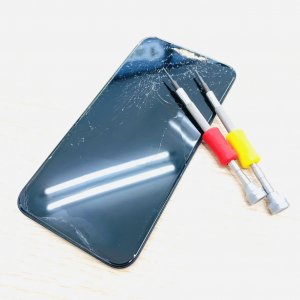 iPhone11 液晶交換