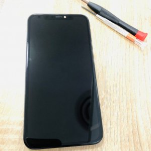 iPhone11 (アイフォン11) フロントパネル交換 画面が割れてしまった、ガラス欠けで画面が見えにくい など