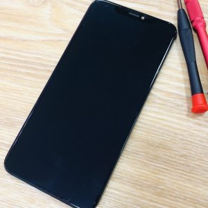 iPhoneXSMax 液晶交換 画面が映らない、タッチ操作ができない など