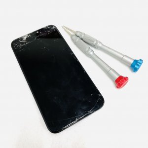 iPhone11 液晶交換