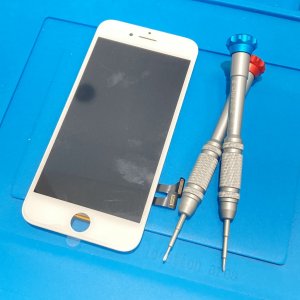 iPhone8 液晶交換修理