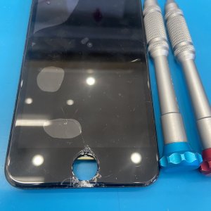 iPhoneSE２ パネル交換＋バッテリー交換