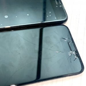 iPhoneSE2　フロントパネル交換