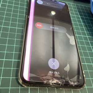 iPhoneXSMax　液晶交換