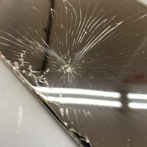 iPhoneXR フロントパネル交換