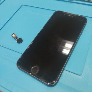 iPhone8 ホームボタン交換