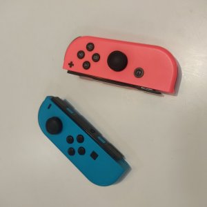 Nintendo Switch ジョイコン修理