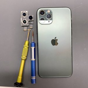 iPhone11pro アウトカメラ修理