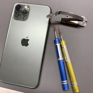 iPhoe11 スピーカー修理