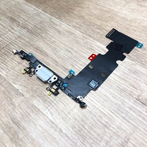 iPhone8Plus ライトニング交換