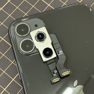 iPhone11 アウトカメラ修理