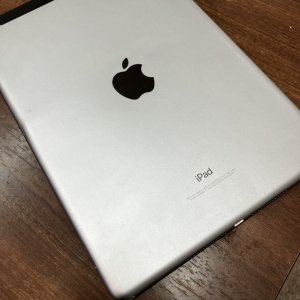 iPad6 ライトニング修理