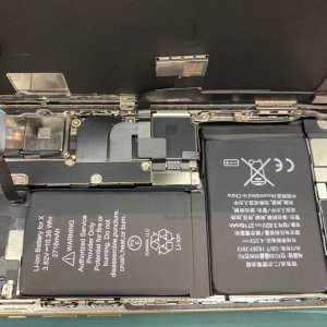 iPhoneXS バッテリー交換