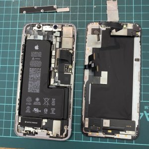 iPhoneXS　液晶交換