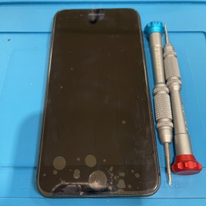 iPhone8 Plus 液晶交換