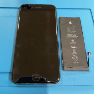 iPhone8 バッテリー交換