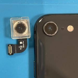 iPhoneSE2 アウトカメラ交換