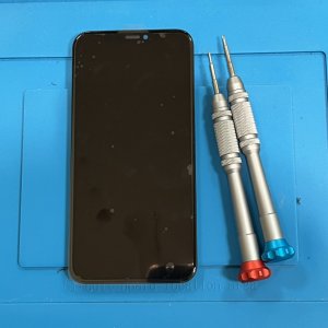 iPhone11Pro パネル交換