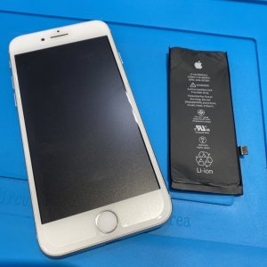 iPhone8　バッテリー交換