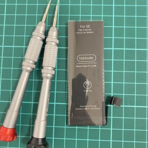 iPhone SE バッテリー交換