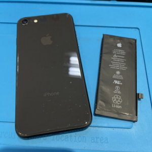 iPhone8 バッテリー交換