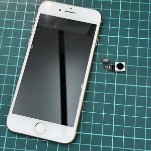 iPhone8 アウトカメラ修理
