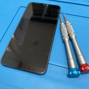iPhone11ProMaxのフロントパネル交換