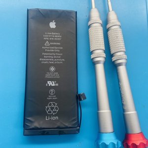iPhone８　バッテリー交換