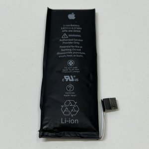 iPhone SE バッテリー交換