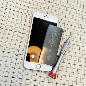 iPhone8 バッテリー交換