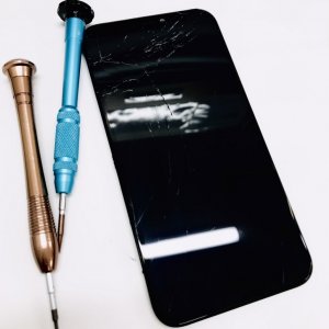iPhoneXS フロントパネル交換修理