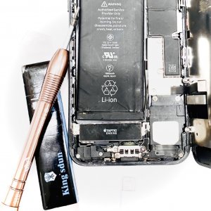 iPhone7 ライトニング修理